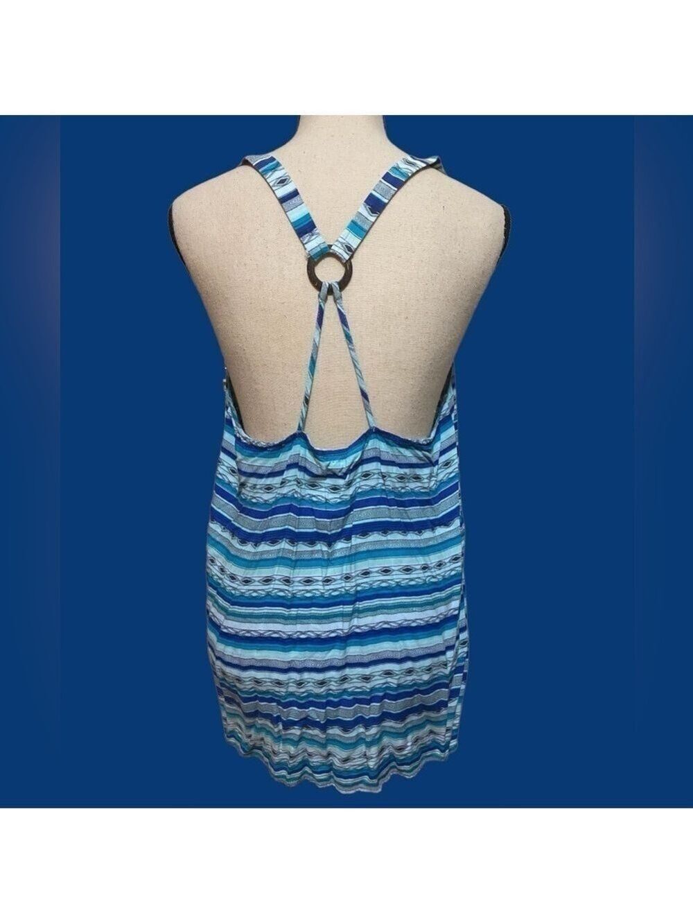 Black Poppy XL 100% rayon criss criss back tank. Beautiful blues! EUC!